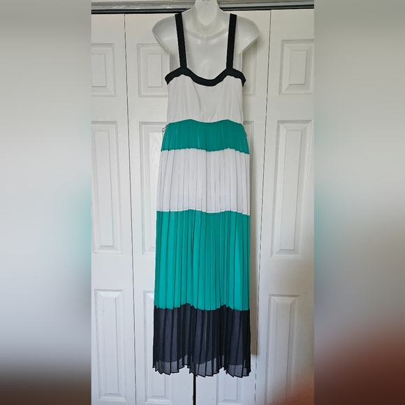 NWT Banana Republic Milly Collection - Picture 2 of 7